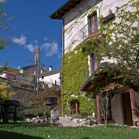 Casa Hotel Civitella Civitella Alfedena Esterno foto