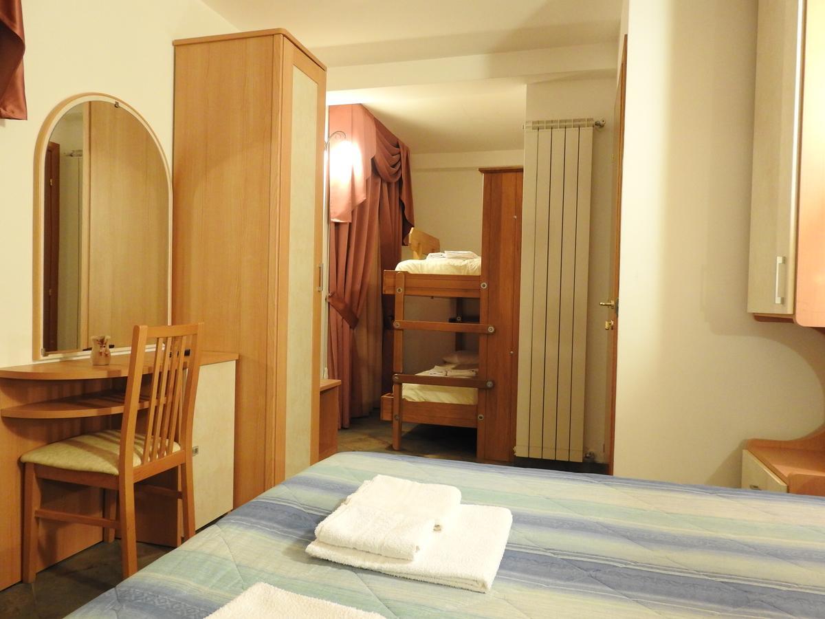 Casa Hotel Civitella Civitella Alfedena Esterno foto